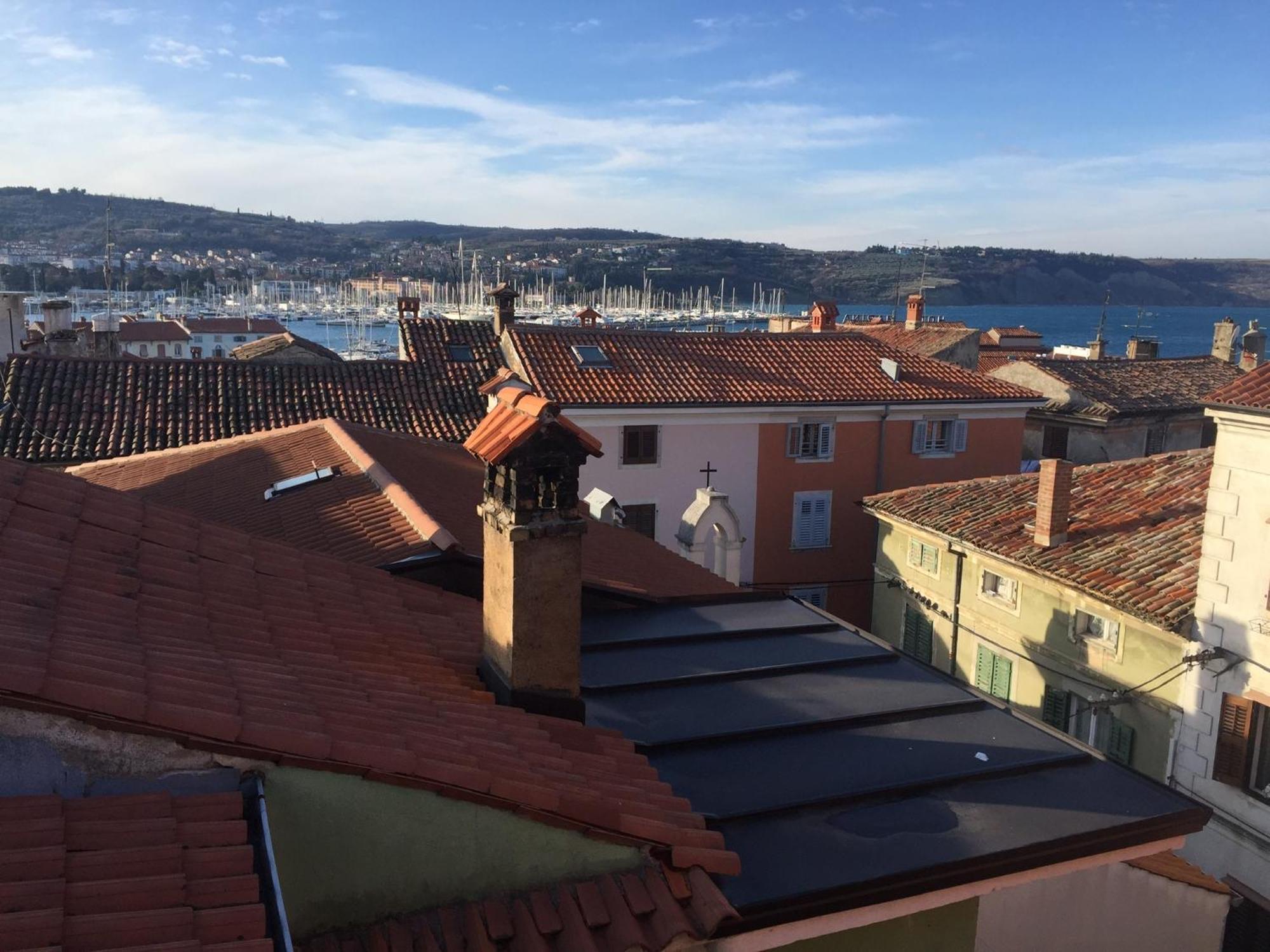Apartmaji Sara, Izola - Isola Exterior photo